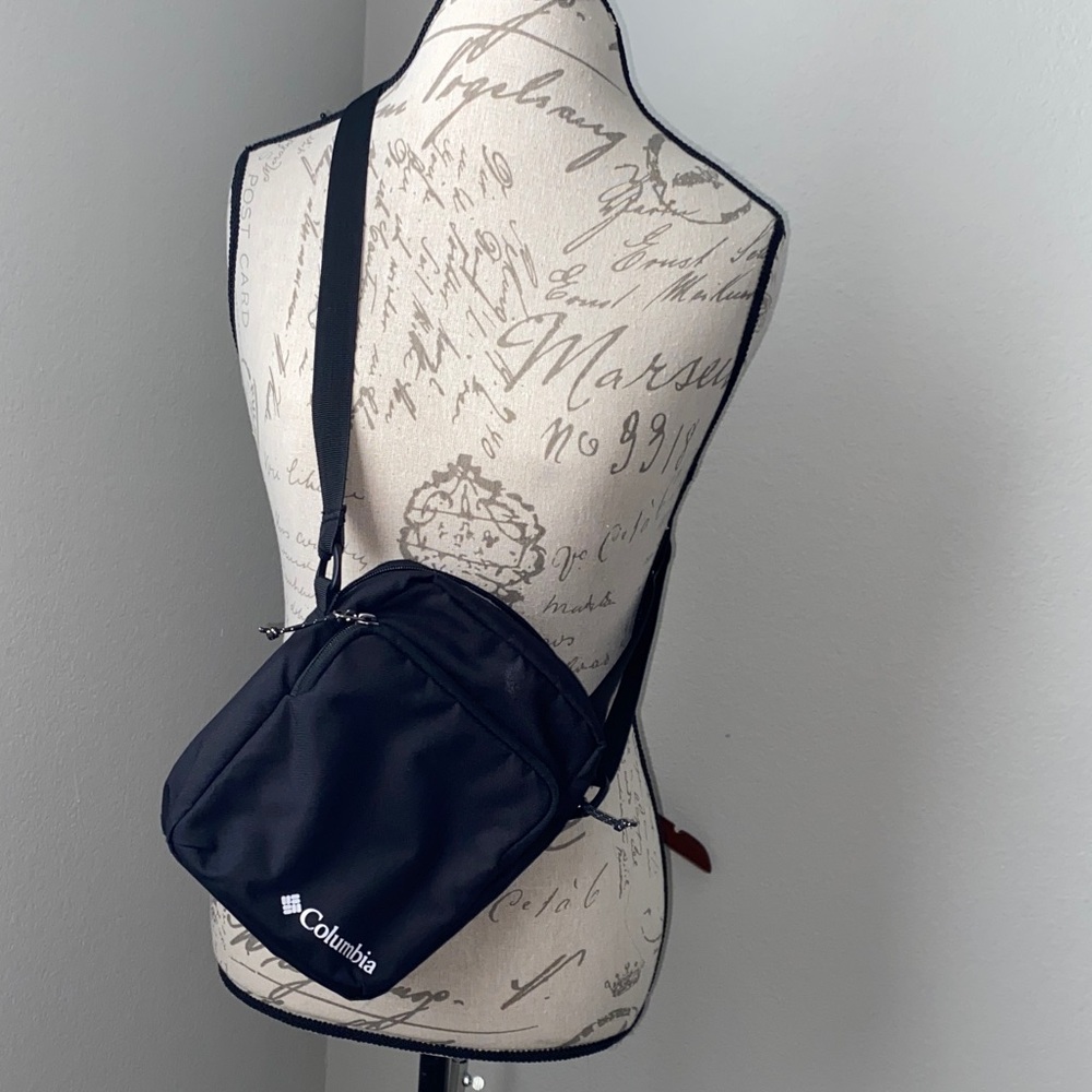 Columbia Black Messenger Bag